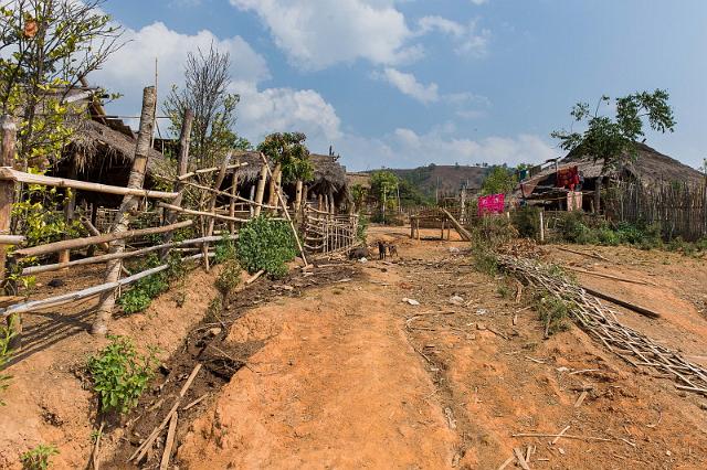 156 Kengtung, Akha dorp.jpg
